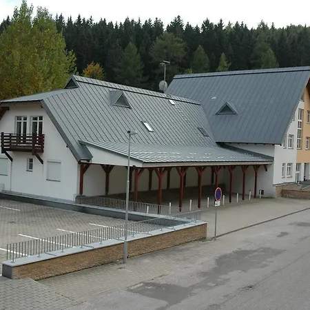 Labska Апартаменти Шпіндлерув-Млин