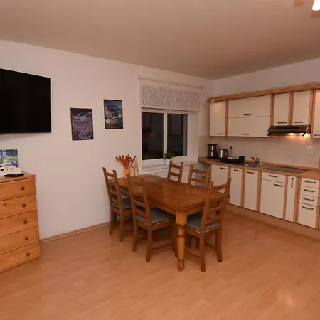 Labska Apartment *